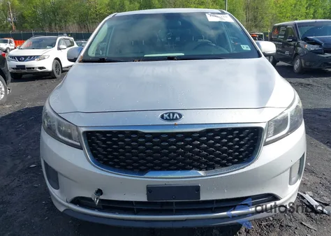 2015 Kia Sedona Lx z USA, uszkodzony, nr VIN KNDMB5C19F6071751
